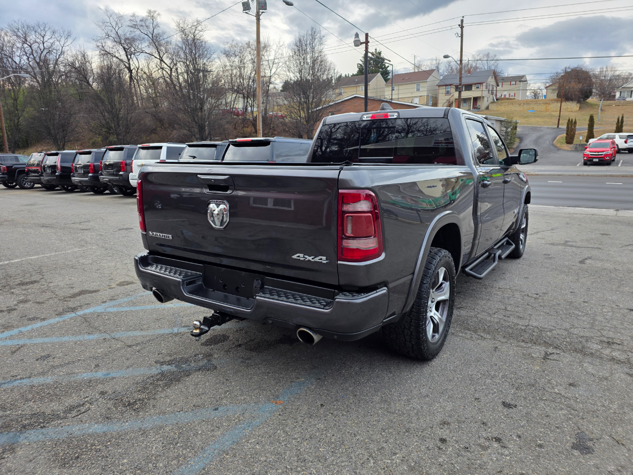 RAM 1500 Laramie 4x4 Crew Cab 6'4" Box 2019