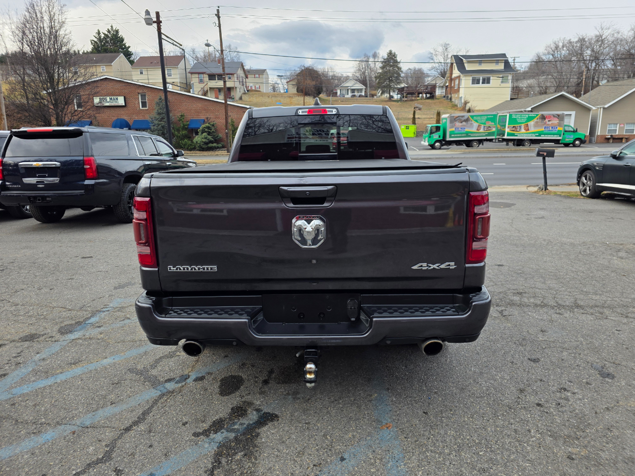 RAM 1500 Laramie 4x4 Crew Cab 6'4" Box 2019