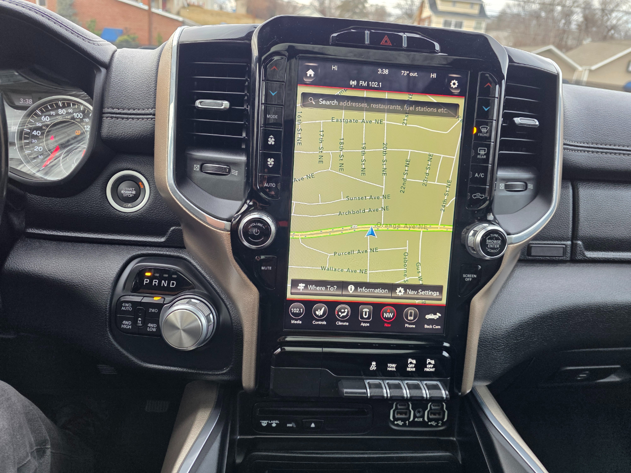 RAM 1500 Laramie 4x4 Crew Cab 6'4" Box 2019