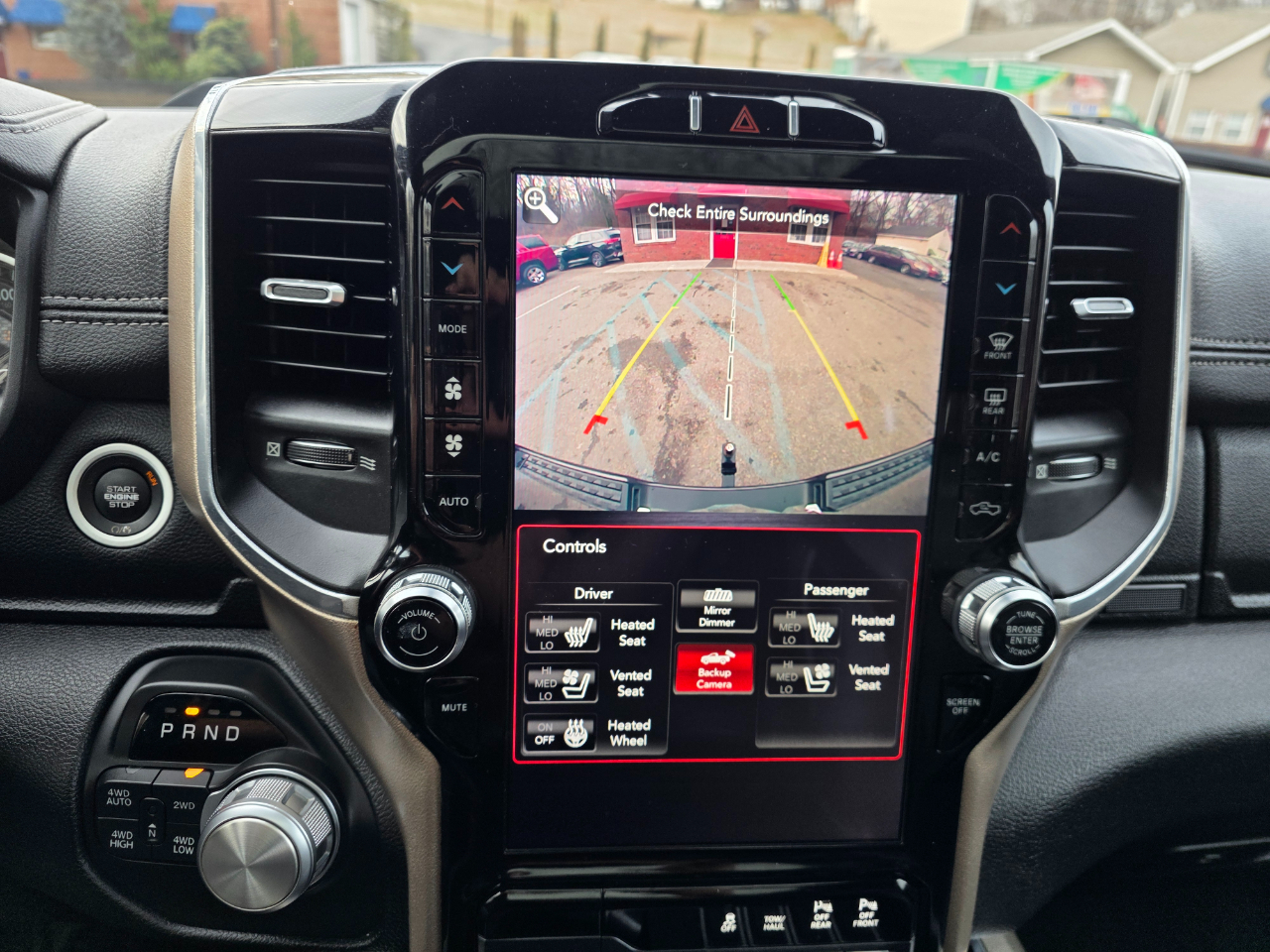 RAM 1500 Laramie 4x4 Crew Cab 6'4" Box 2019