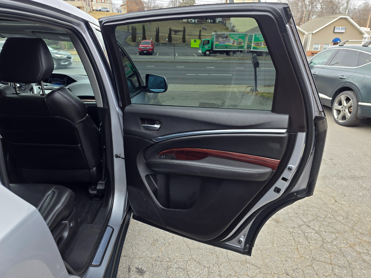 Acura MDX SH-AWD 4dr 2016