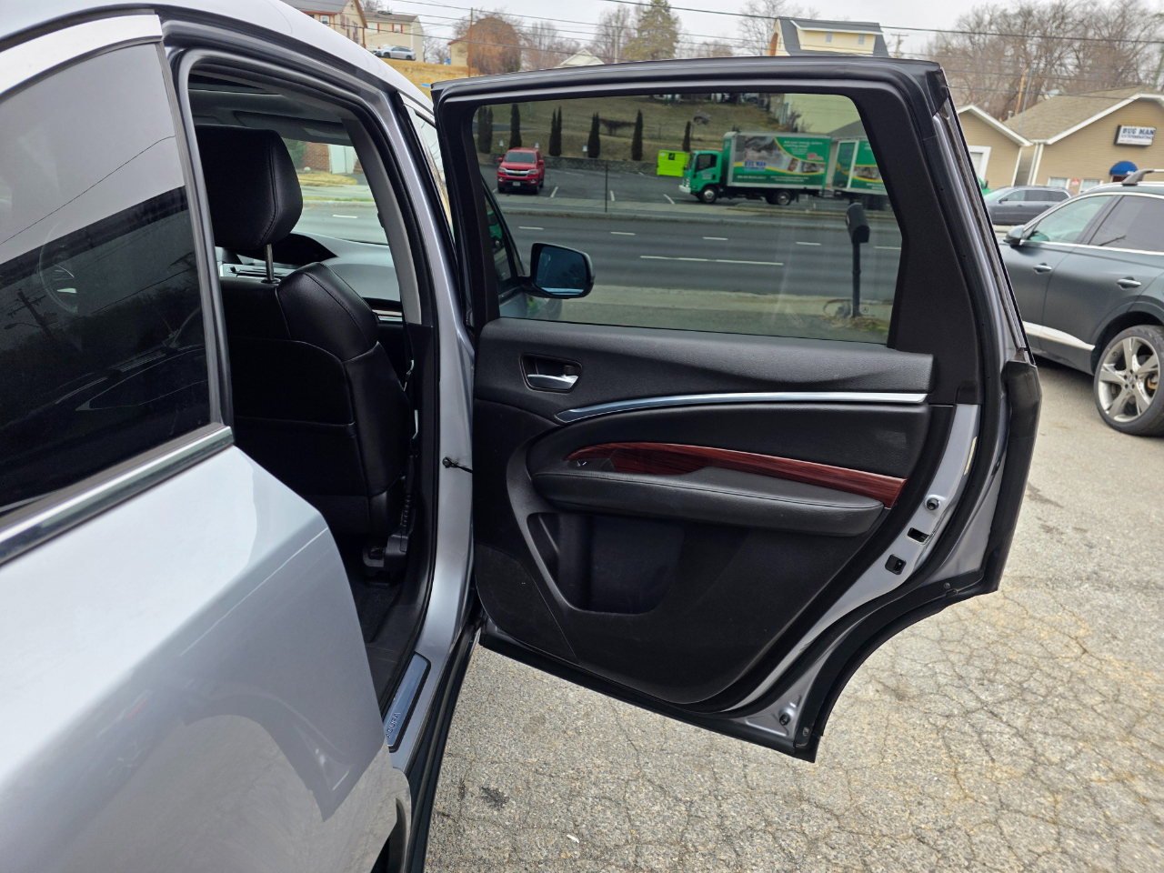 Acura MDX SH-AWD 4dr 2016