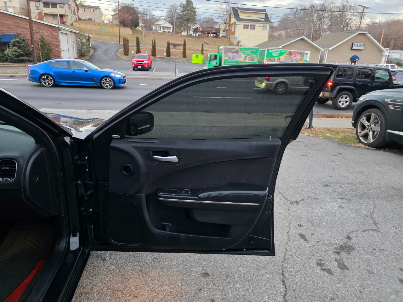 Dodge Charger 4dr Sdn SXT RWD 2016