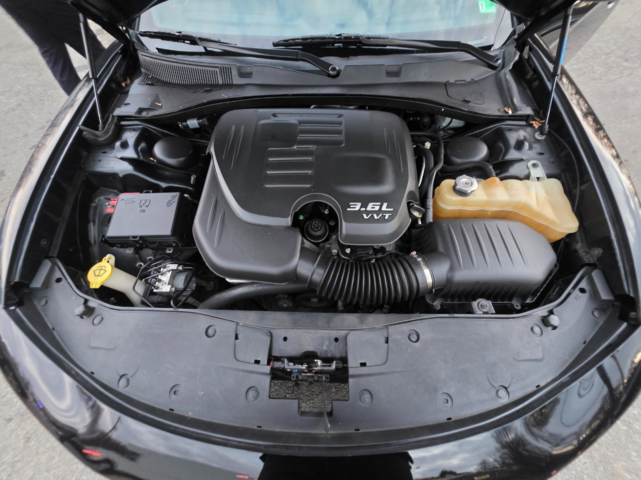 Dodge Charger 4dr Sdn SXT RWD 2016