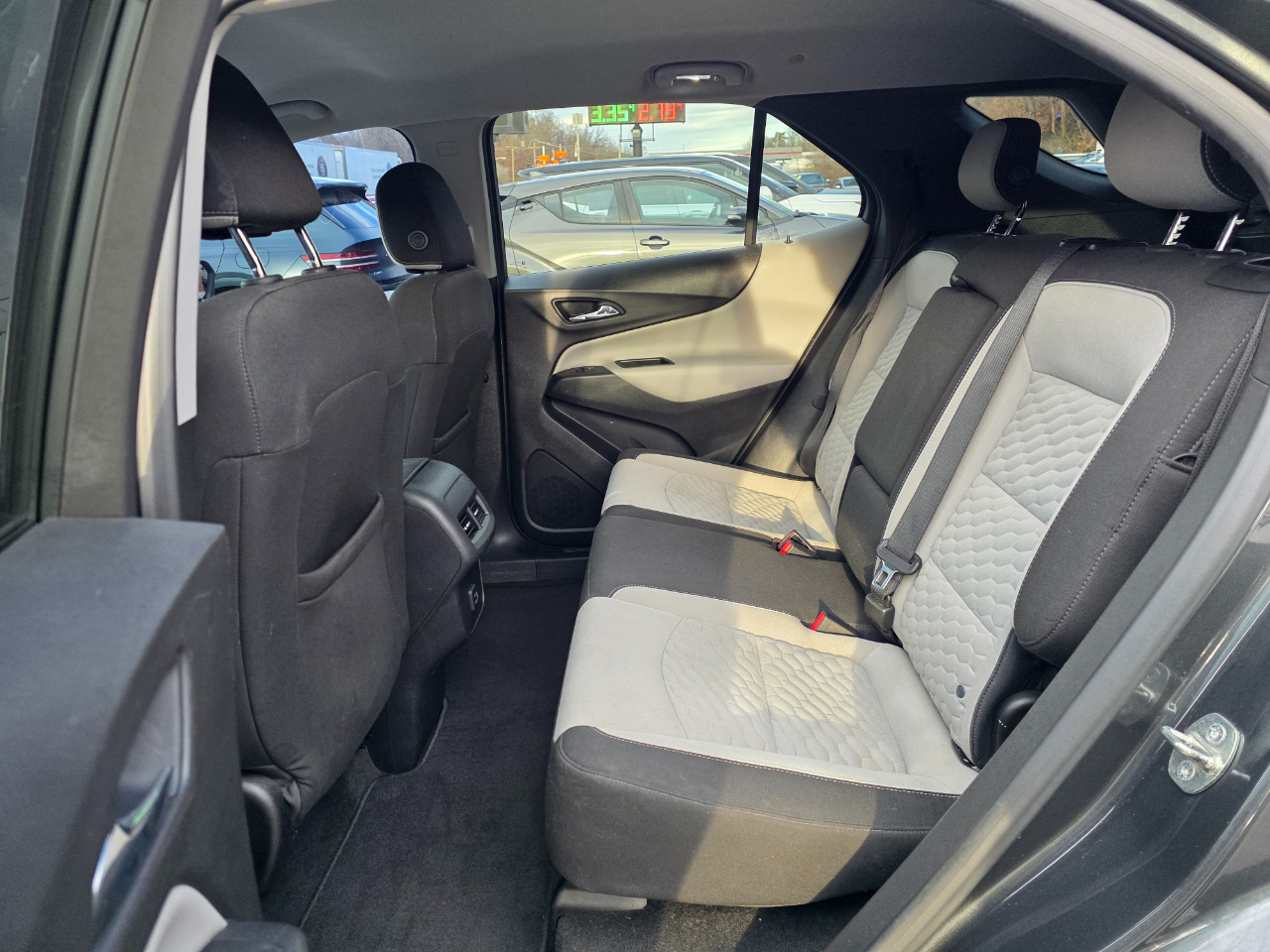 Chevrolet Equinox FWD 4dr LS w/1LS 2019