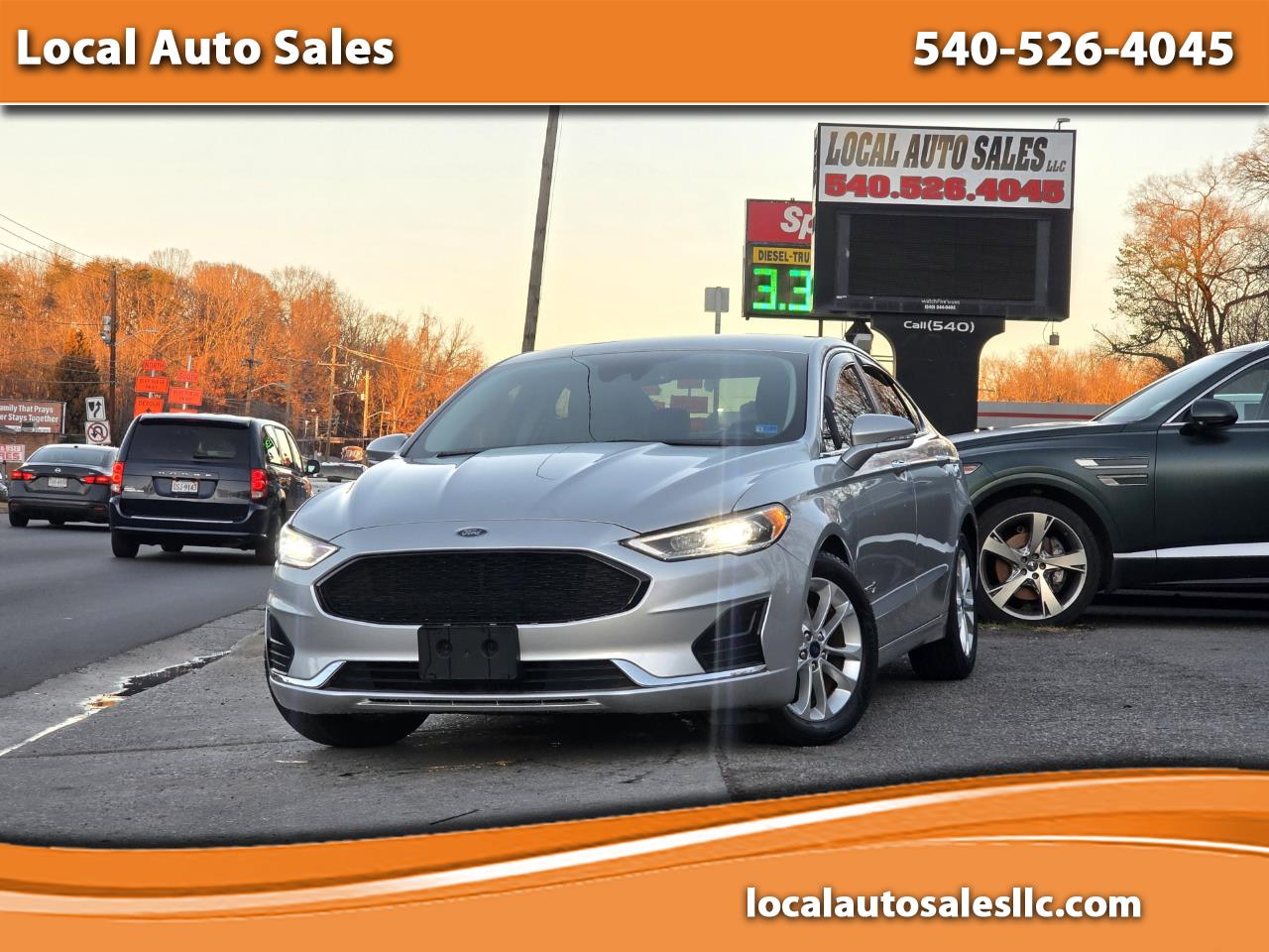Ford Fusion Hybrid SEL FWD 2019