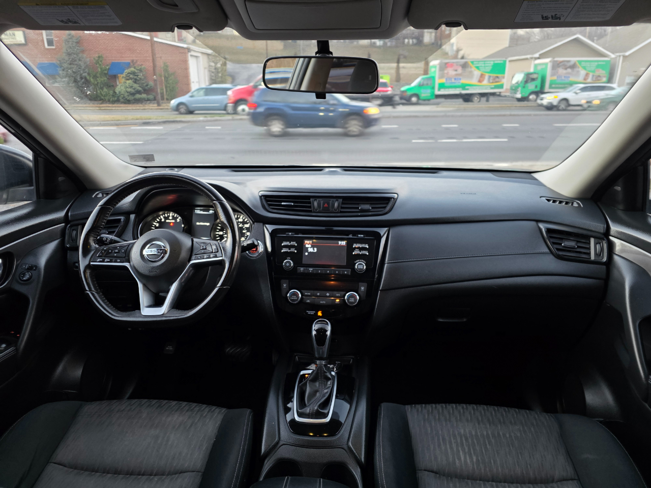 Nissan Rogue AWD SV 2017