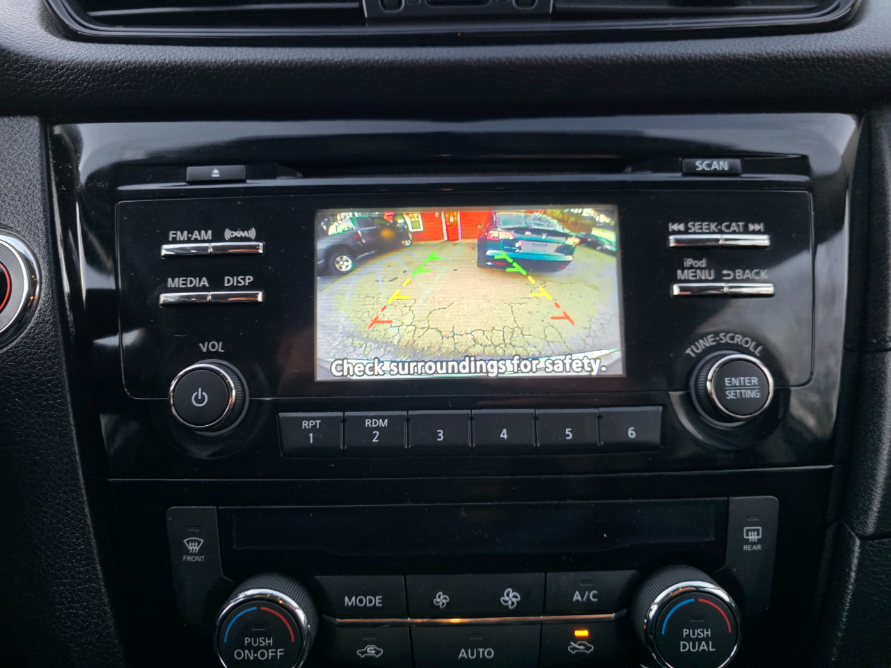 Nissan Rogue AWD SV 2017