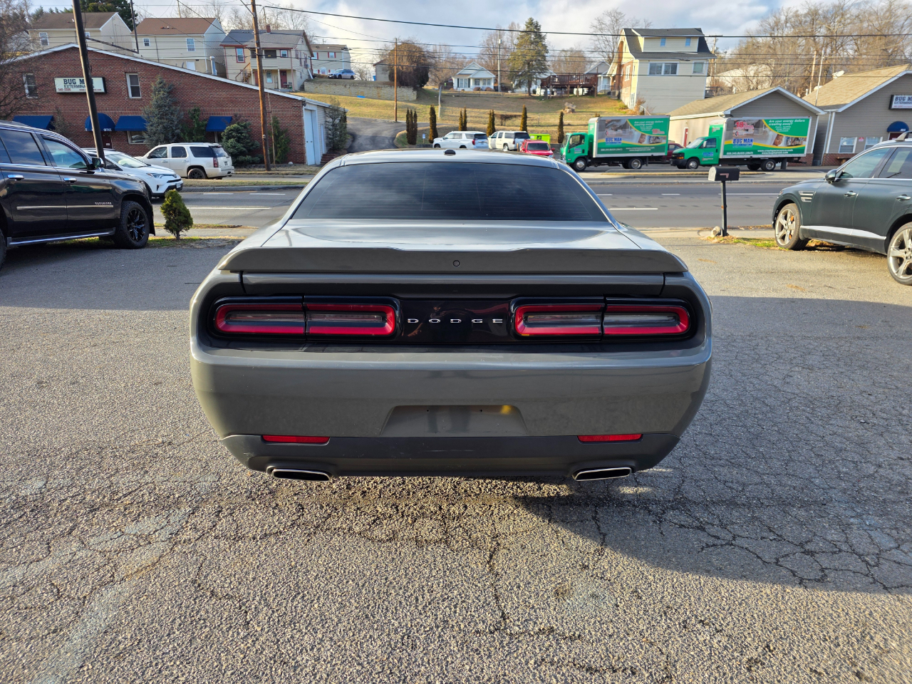 Dodge Challenger SXT RWD 2019