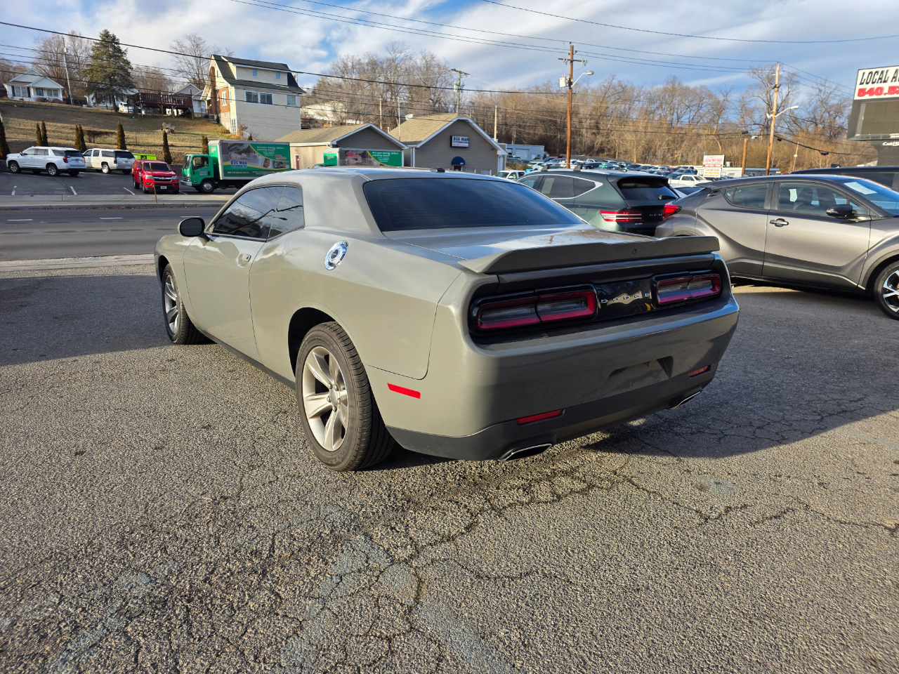 Dodge Challenger SXT RWD 2019