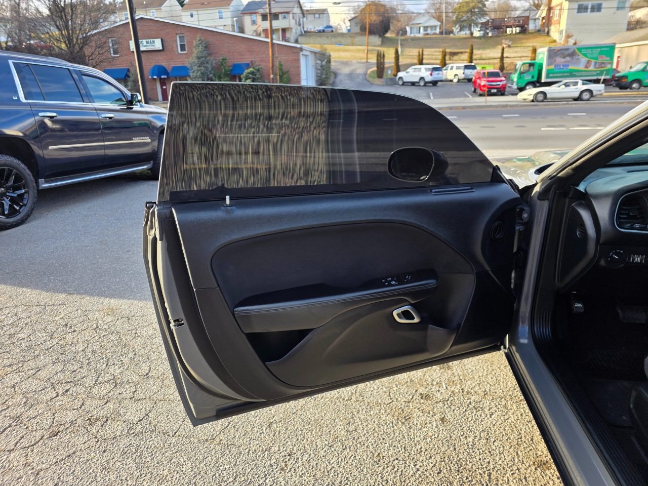 Dodge Challenger SXT RWD 2019