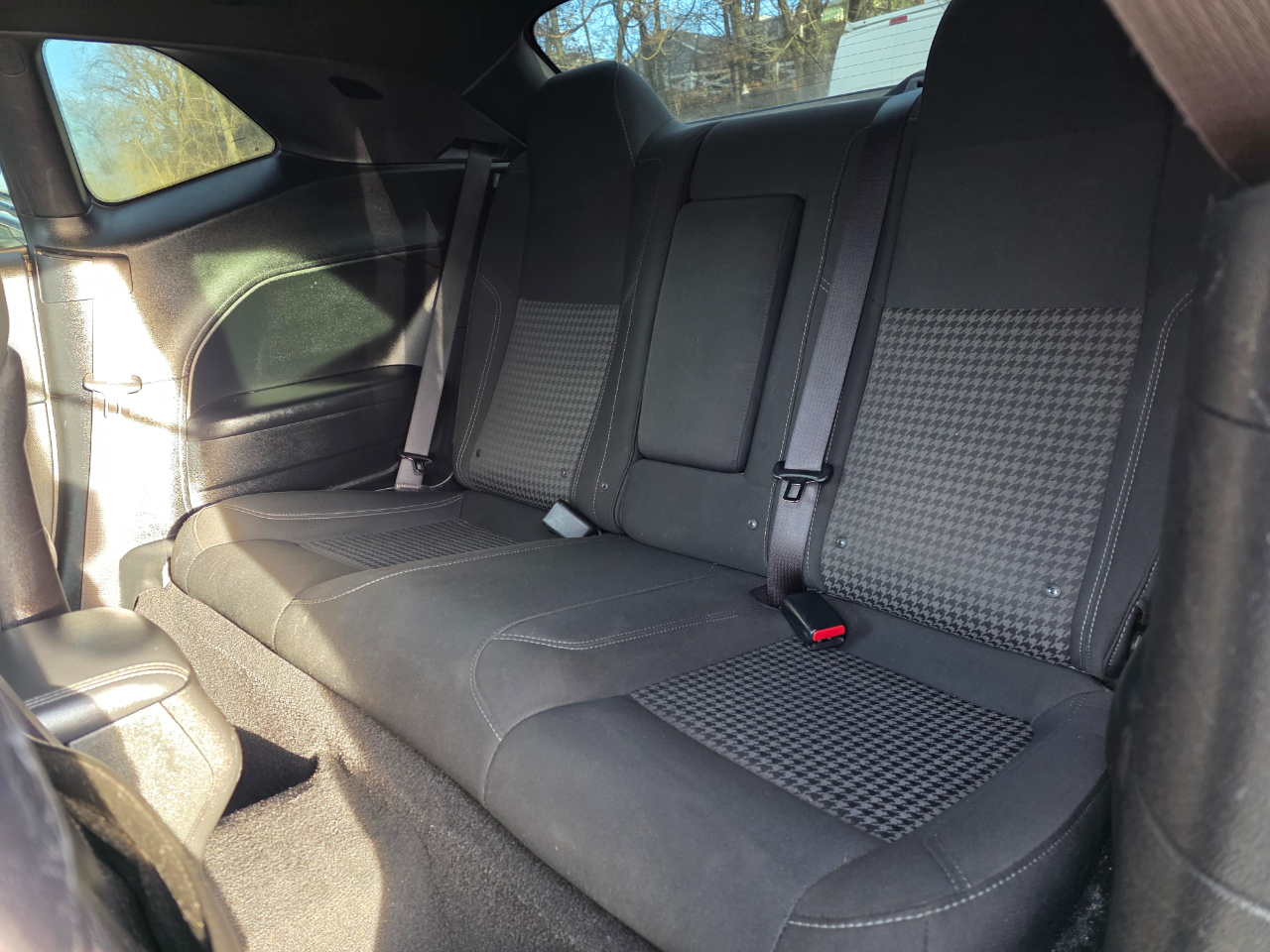 Dodge Challenger SXT RWD 2019