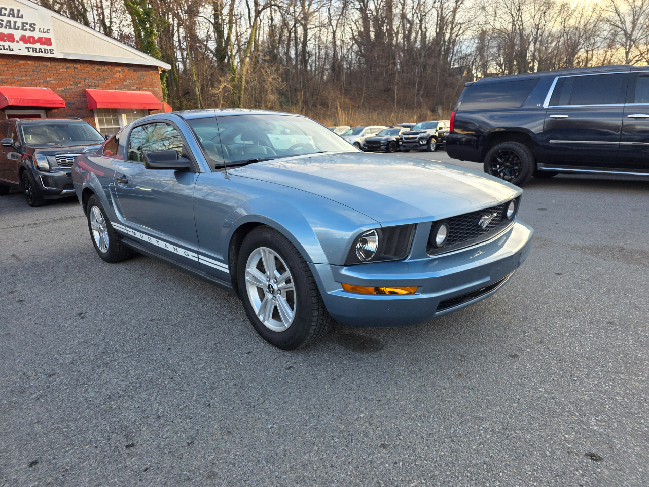 Ford Mustang 2dr Cpe Premium 2005