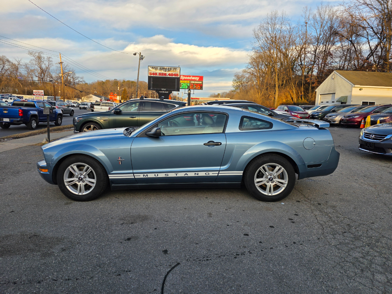 Ford Mustang 2dr Cpe Premium 2005