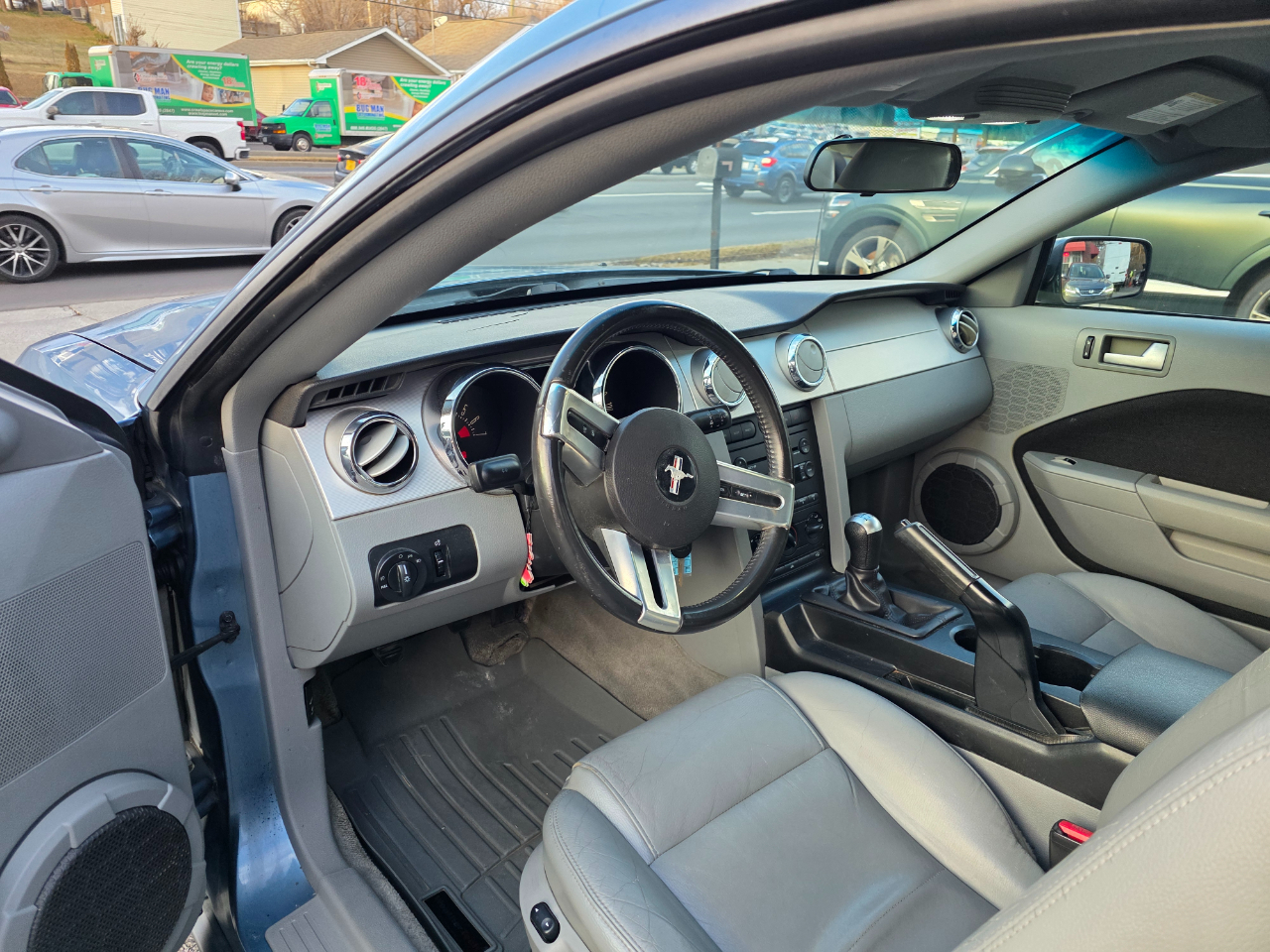 Ford Mustang 2dr Cpe Premium 2005