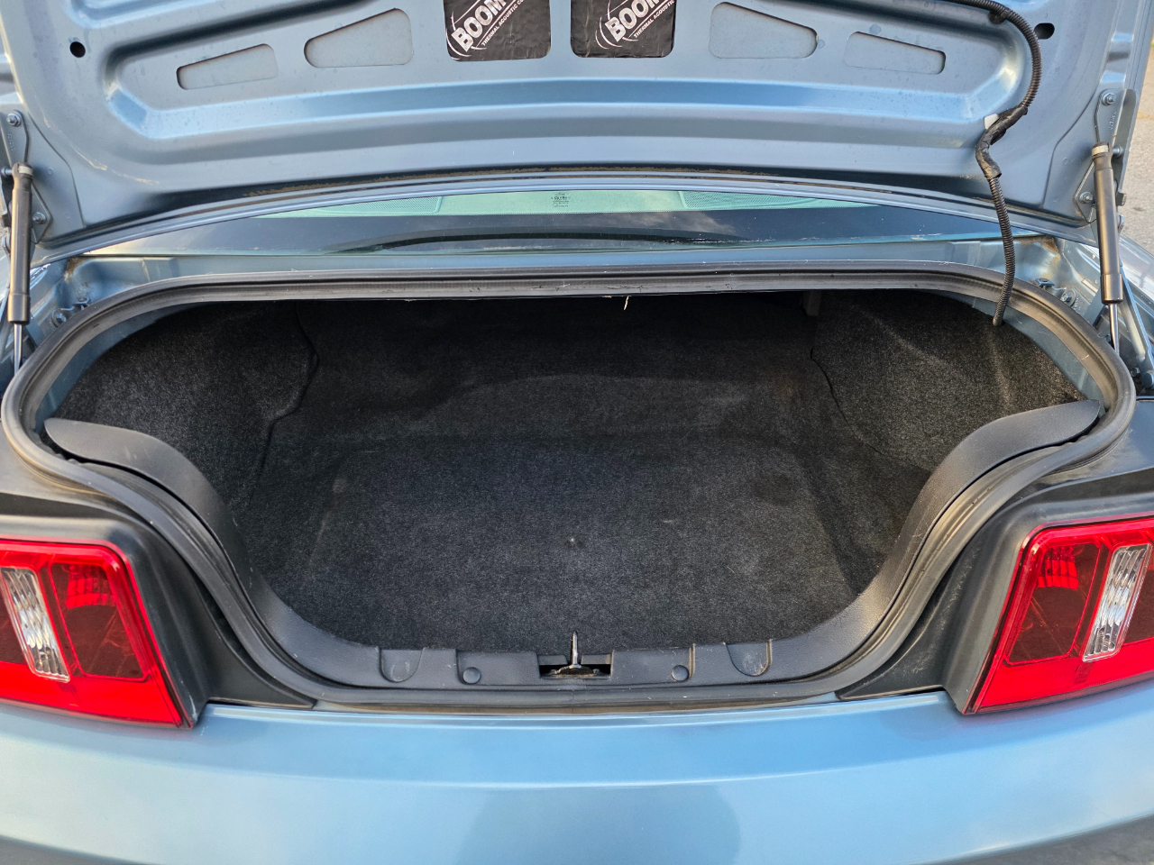 Ford Mustang 2dr Cpe Premium 2005