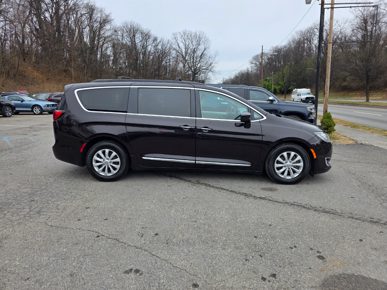 Chrysler Pacifica Touring-L FWD 2017