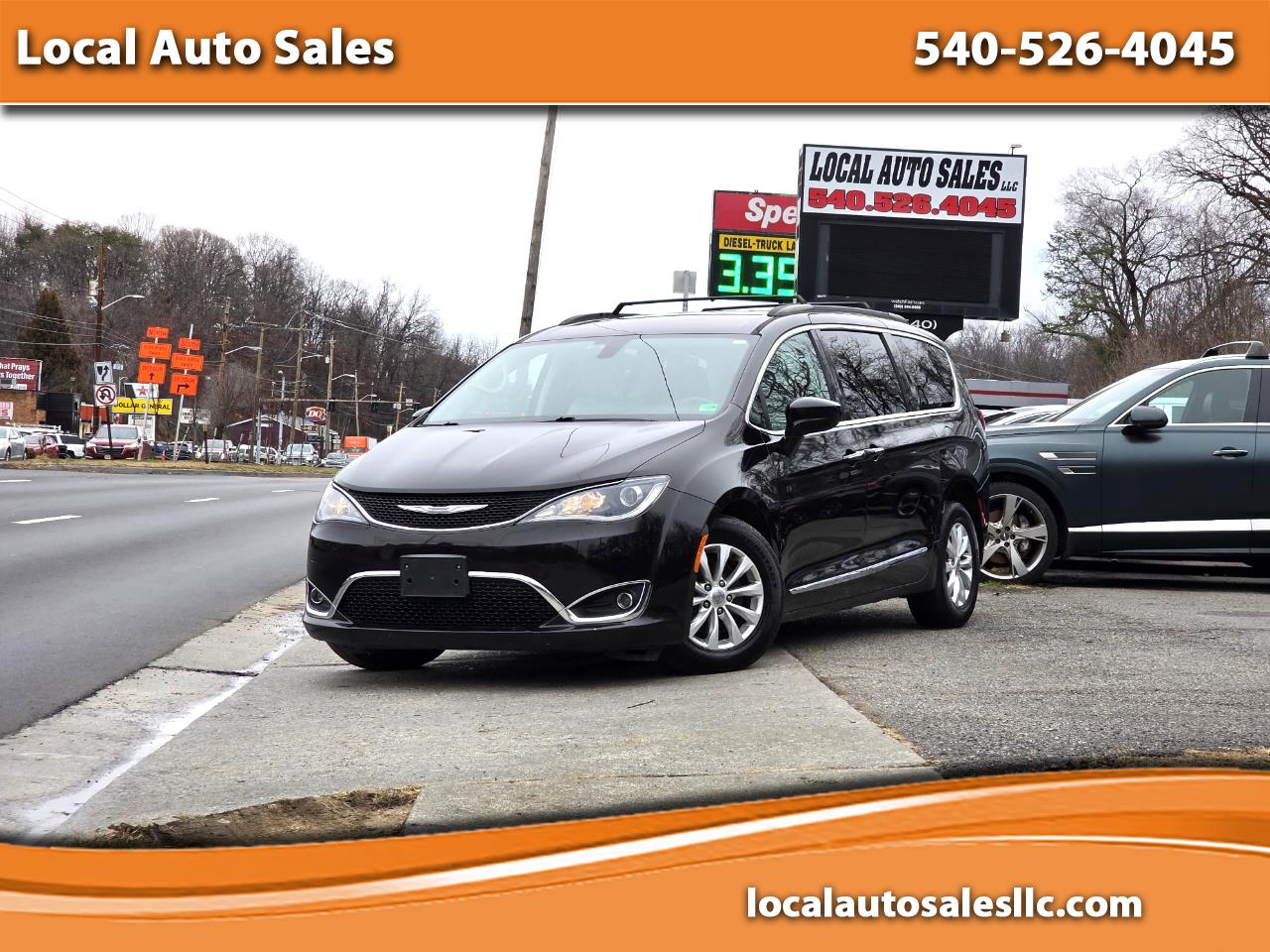 Chrysler Pacifica Touring-L FWD 2017
