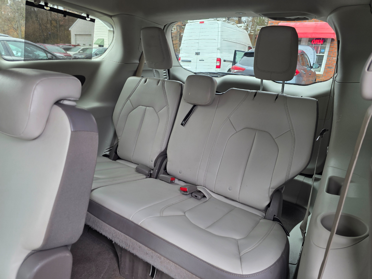 Chrysler Pacifica Touring-L FWD 2017