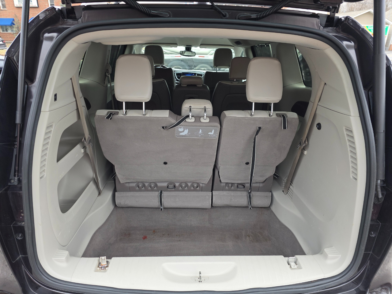 Chrysler Pacifica Touring-L FWD 2017