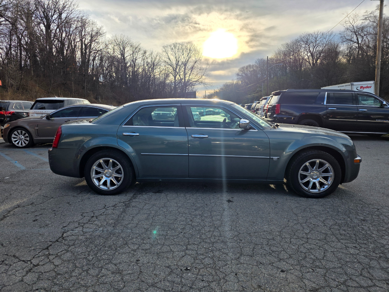 Chrysler 300 4dr Sdn 300C *Ltd Avail* 2005