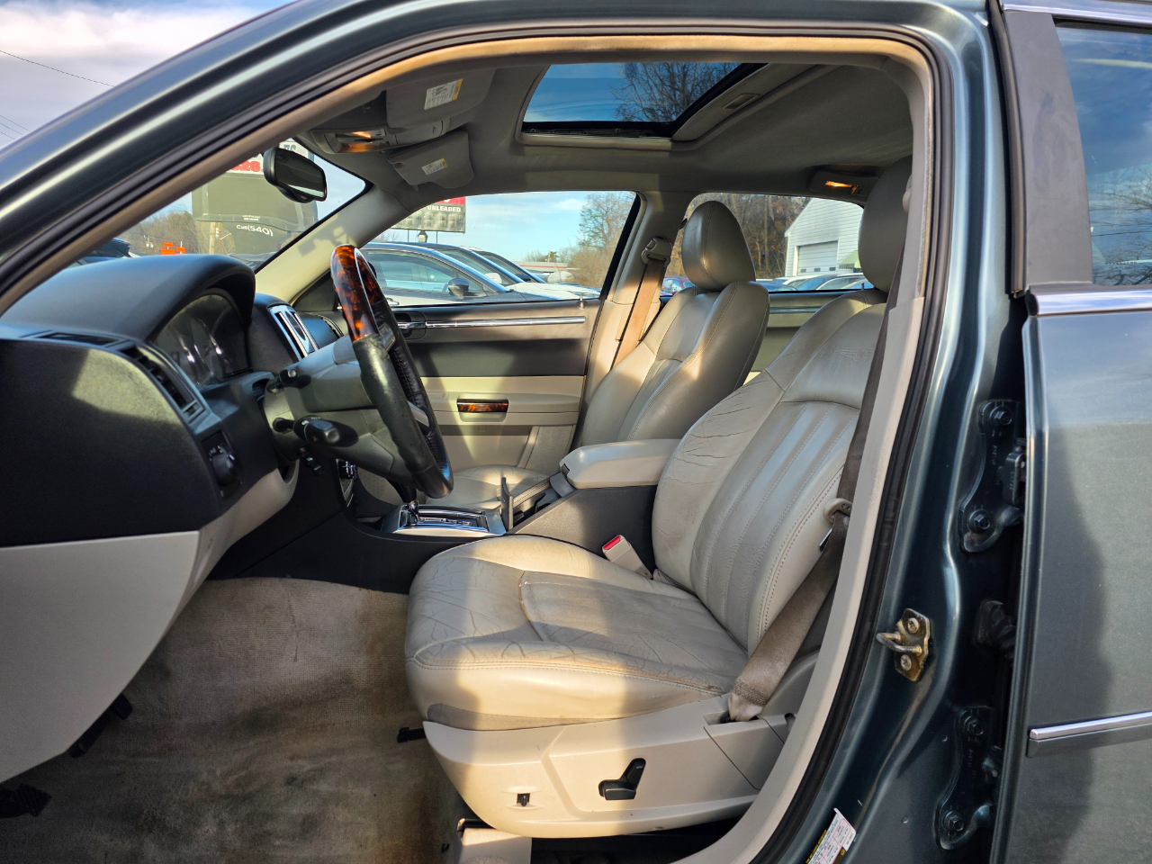 Chrysler 300 4dr Sdn 300C *Ltd Avail* 2005