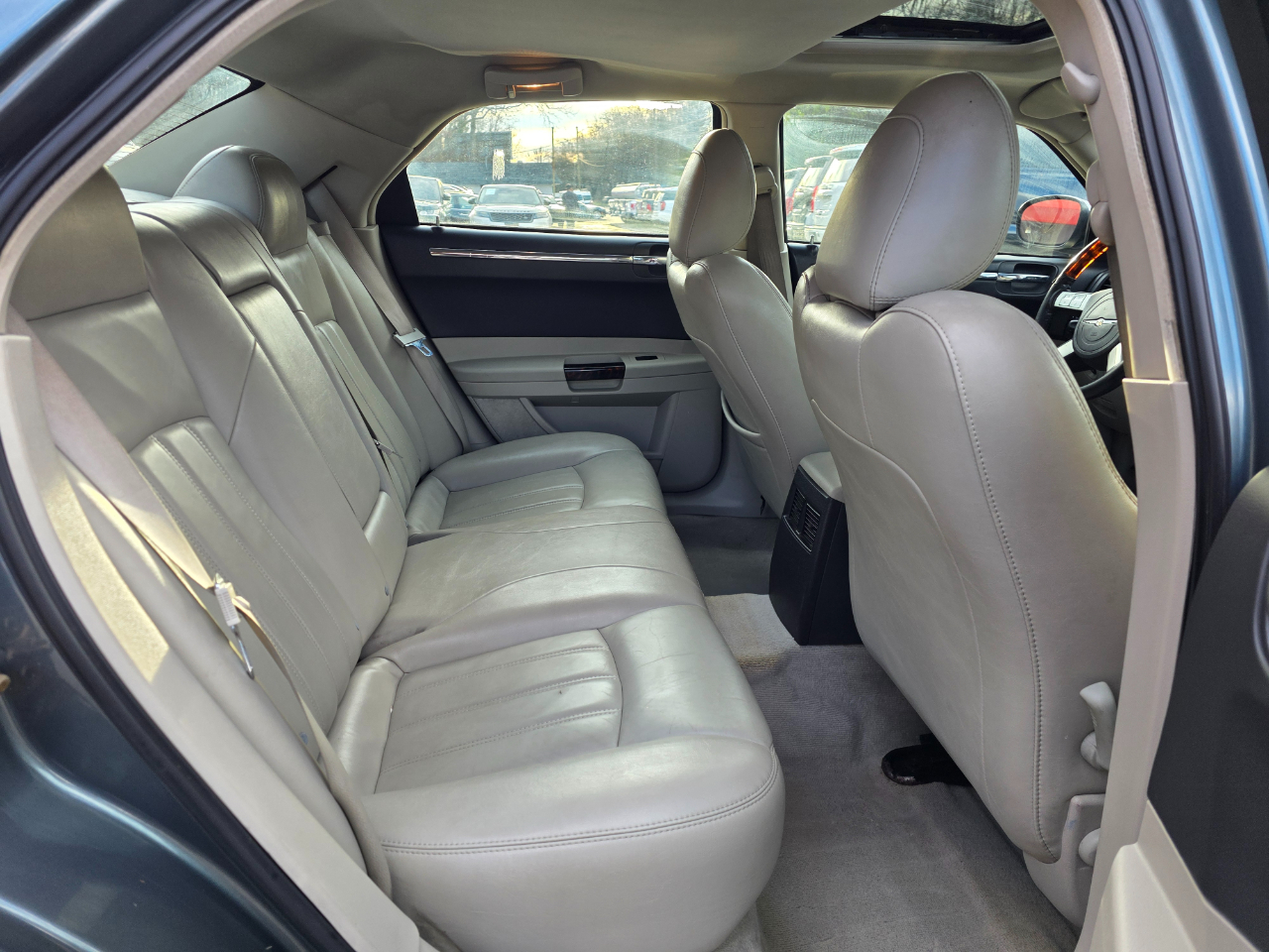 Chrysler 300 4dr Sdn 300C *Ltd Avail* 2005