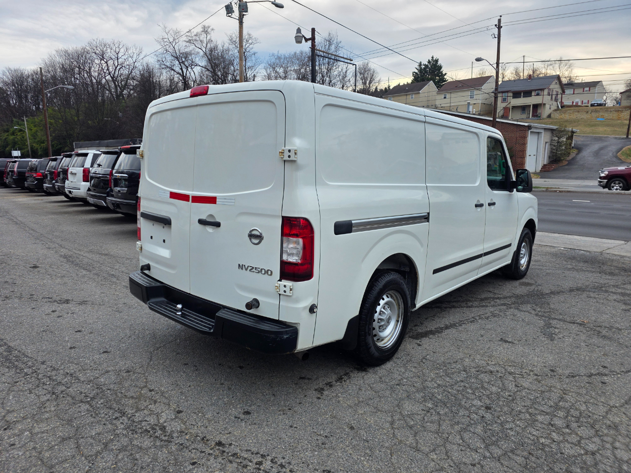 Nissan NV Cargo NV2500 HD Standard Roof V6 S 2019