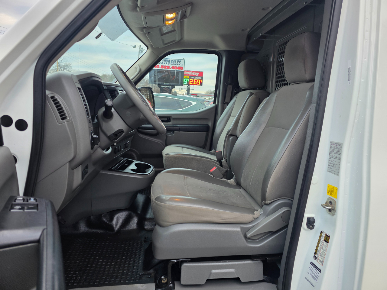 Nissan NV Cargo NV2500 HD Standard Roof V6 S 2019