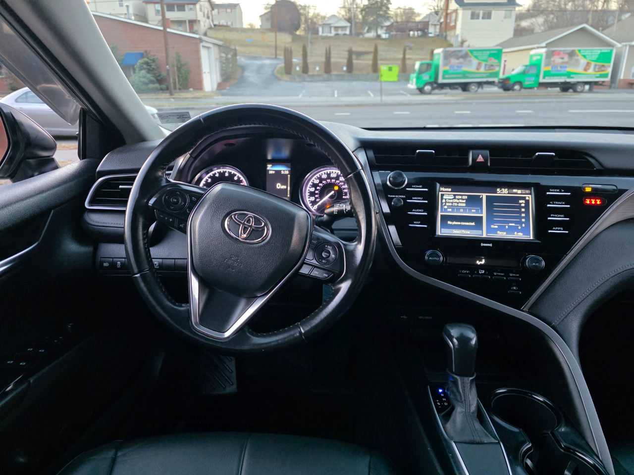 Toyota Camry SE Auto (Natl) 2020