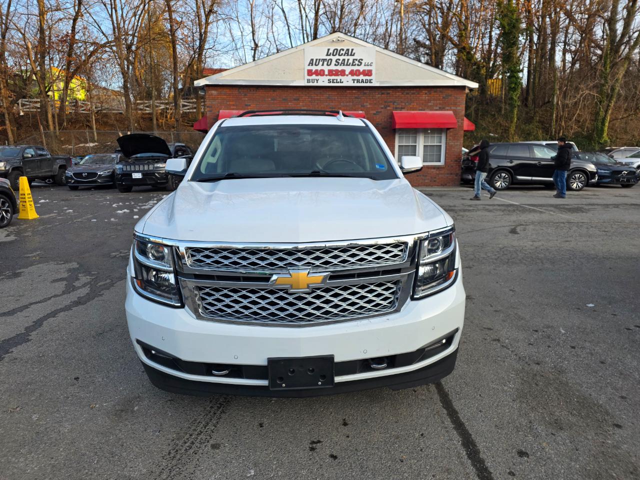 Chevrolet Suburban 4WD 4dr 1500 LT 2019