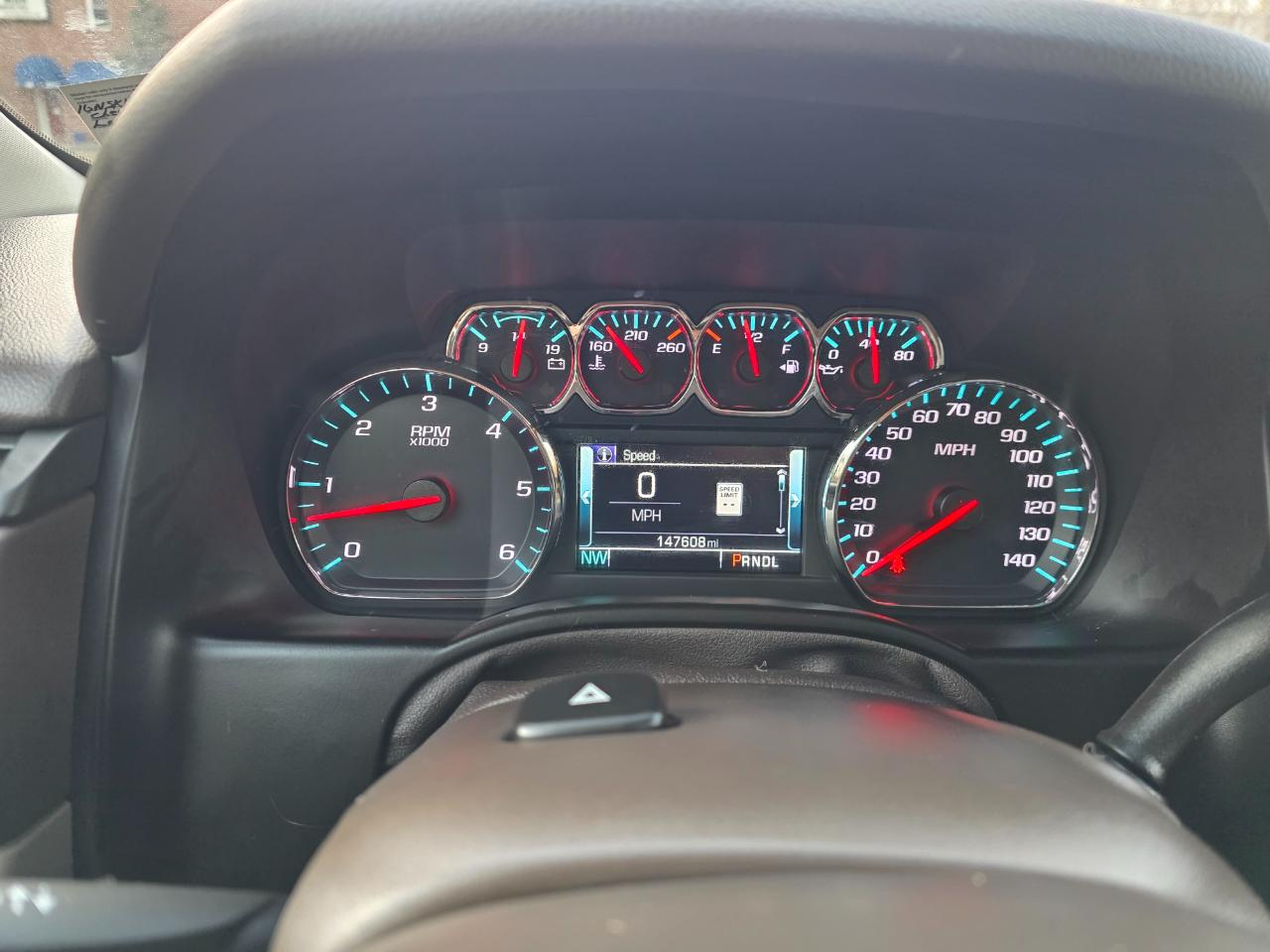 Chevrolet Suburban 4WD 4dr 1500 LT 2019