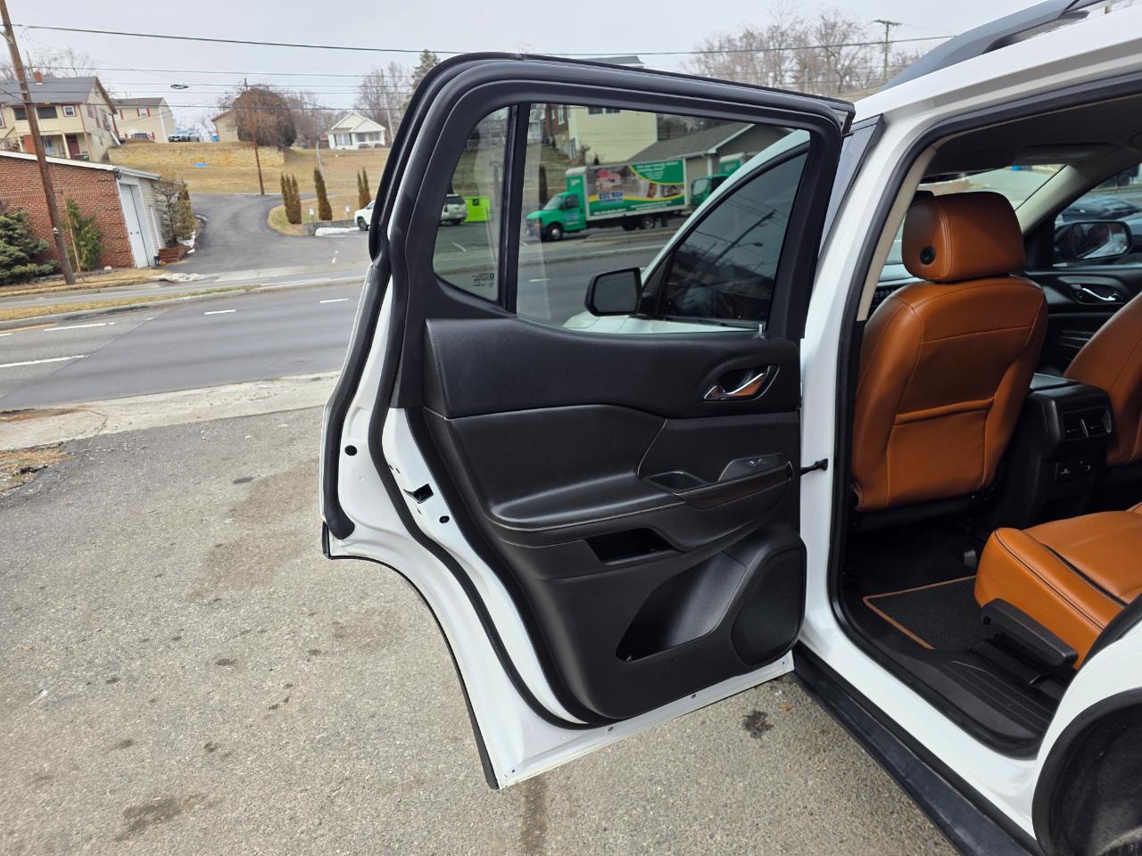 GMC Acadia AWD 4dr SLT w/SLT-1 2017