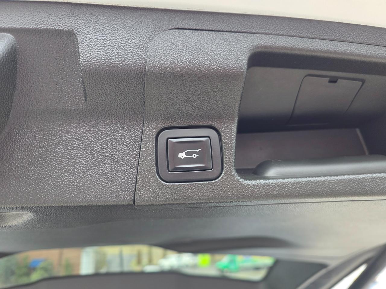 GMC Acadia AWD 4dr SLT w/SLT-1 2017