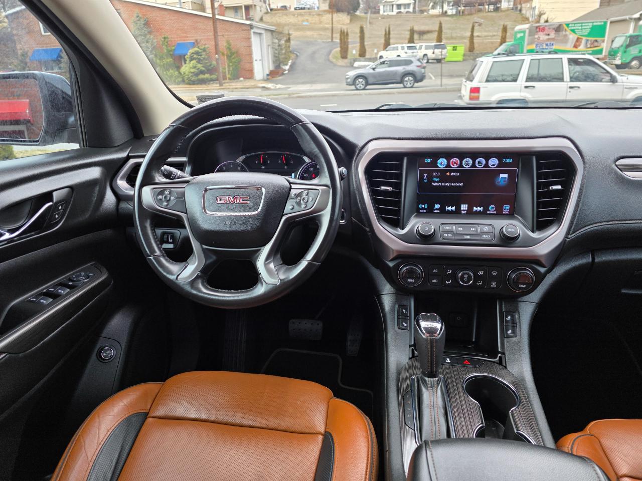 GMC Acadia AWD 4dr SLT w/SLT-1 2017