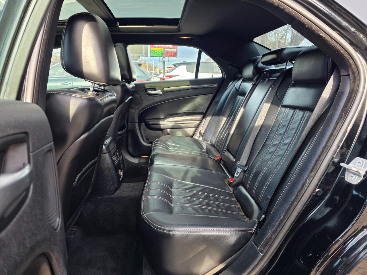 Chrysler 300 4dr Sdn 300S AWD 2014