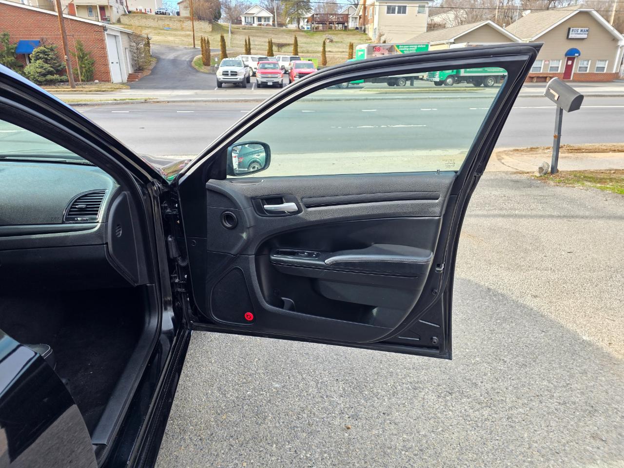 Chrysler 300 4dr Sdn 300S AWD 2014