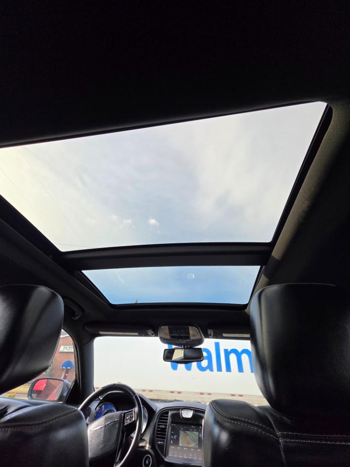 Chrysler 300 4dr Sdn 300S AWD 2014