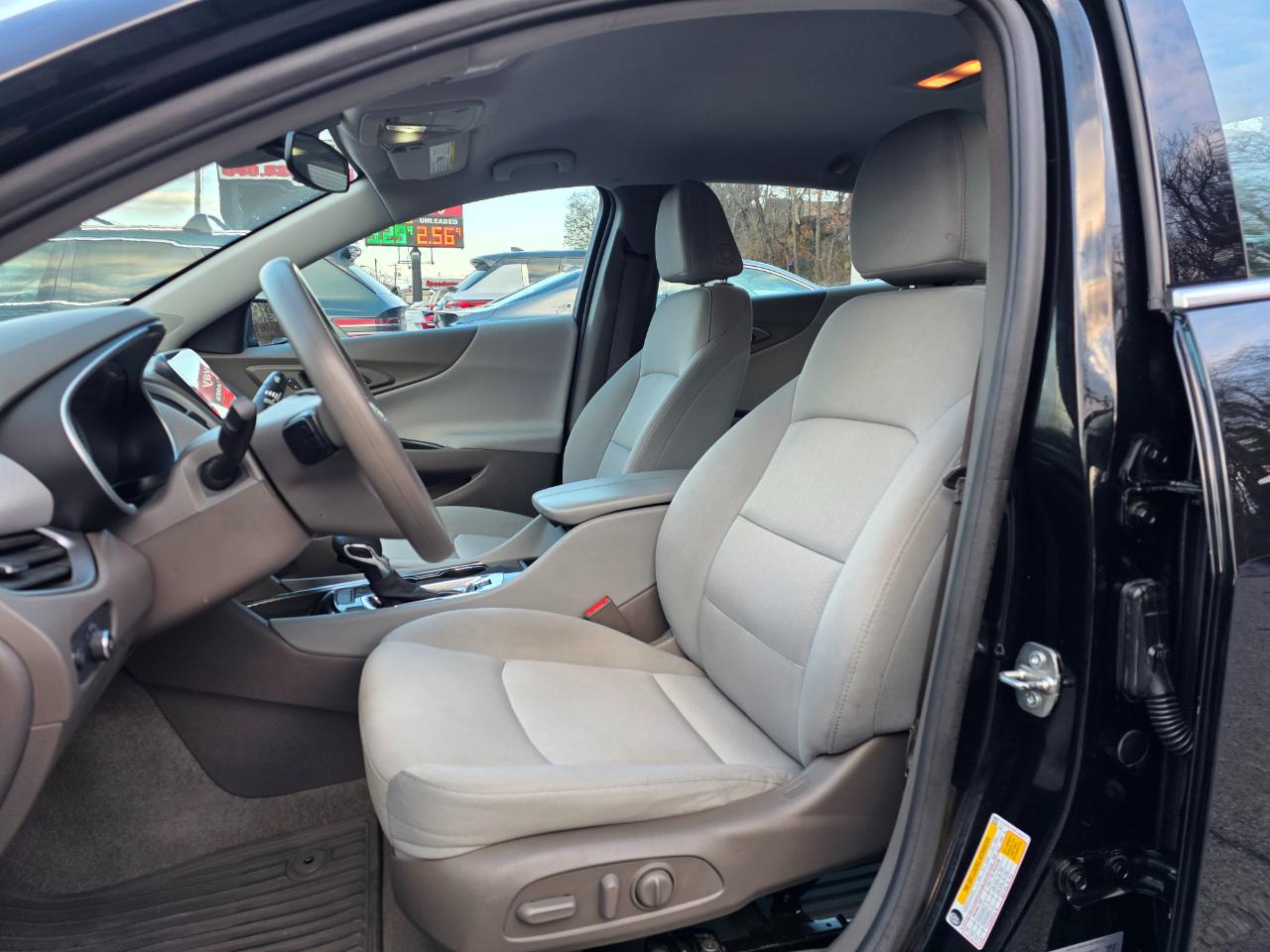 Chevrolet Malibu 4dr Sdn 1LT 2023