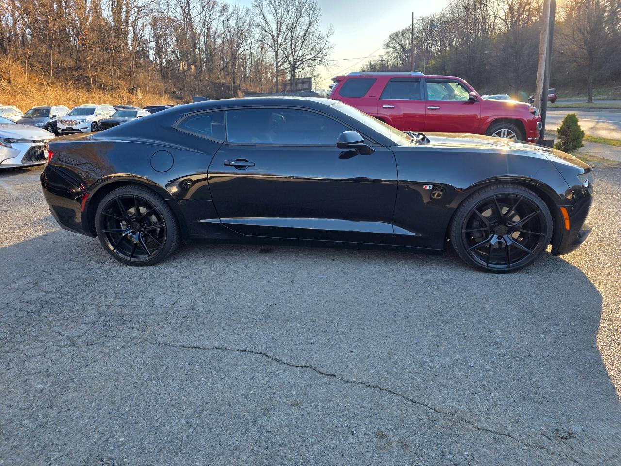 Chevrolet Camaro 2dr Cpe 1LT 2017