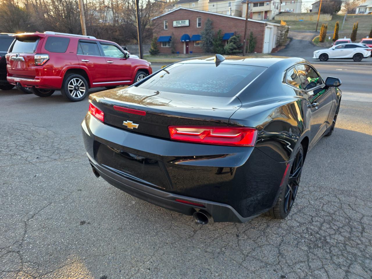 Chevrolet Camaro 2dr Cpe 1LT 2017