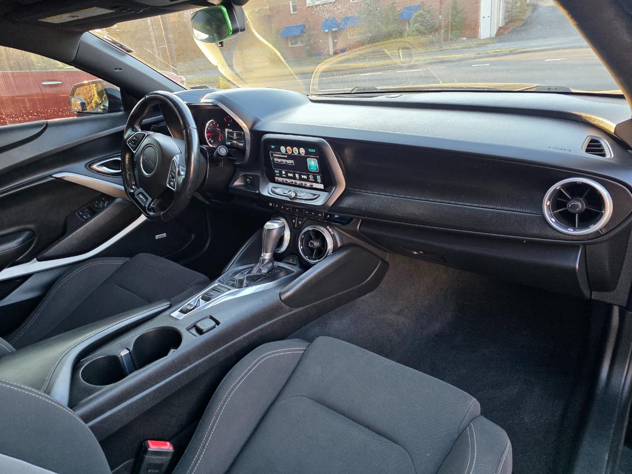 Chevrolet Camaro 2dr Cpe 1LT 2017