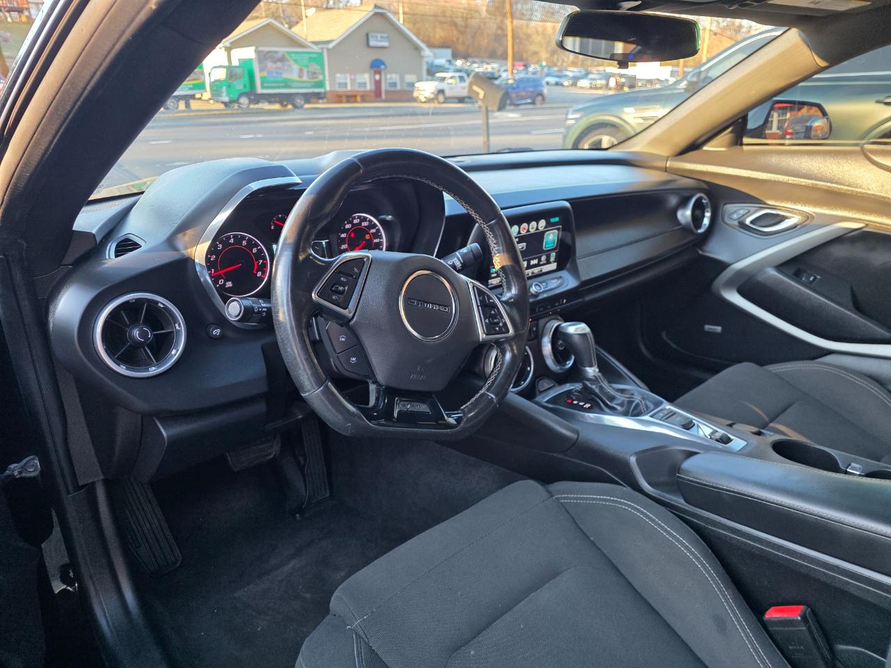 Chevrolet Camaro 2dr Cpe 1LT 2017