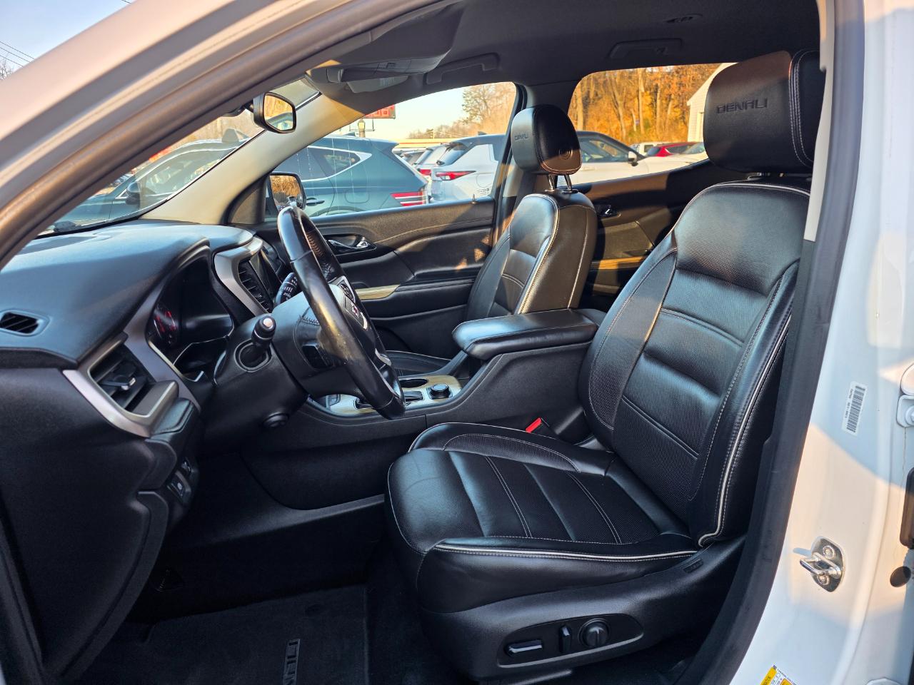 GMC Acadia AWD 4dr Denali 2019