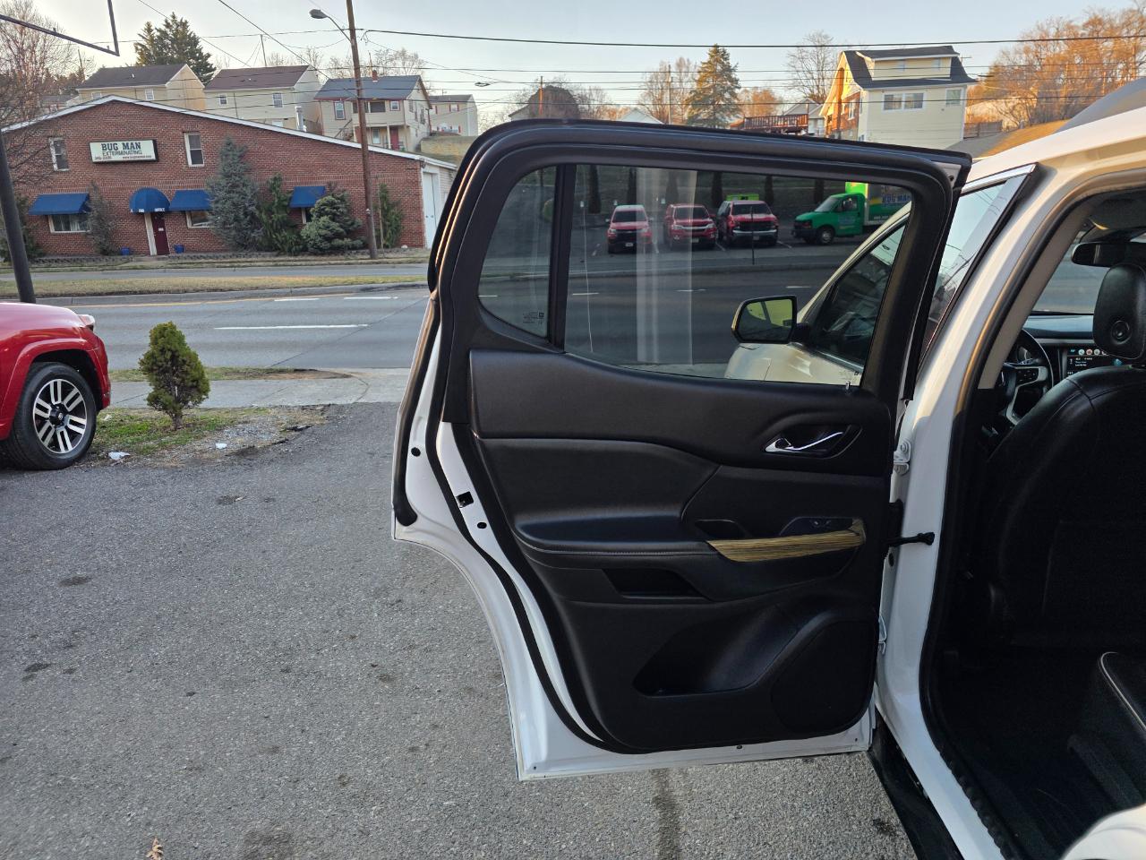 GMC Acadia AWD 4dr Denali 2019