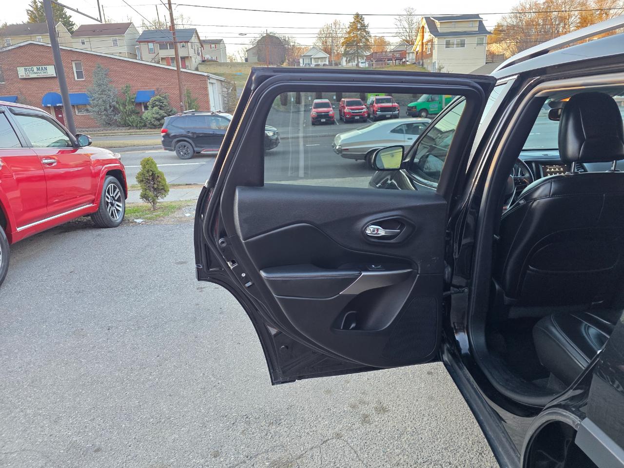 Jeep Cherokee Latitude Plus 4x4 2019