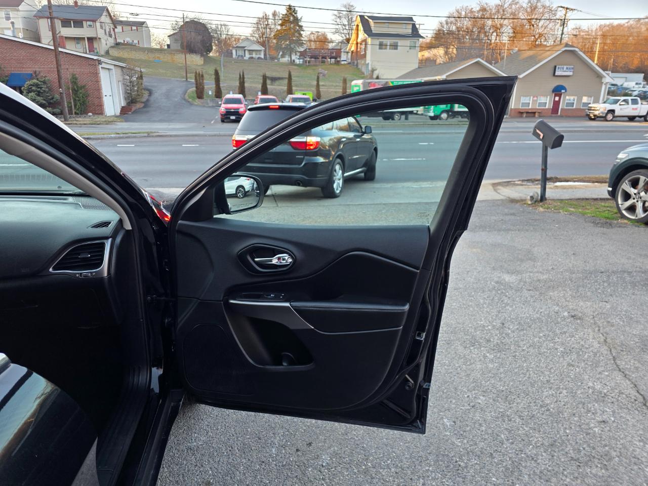 Jeep Cherokee Latitude Plus 4x4 2019