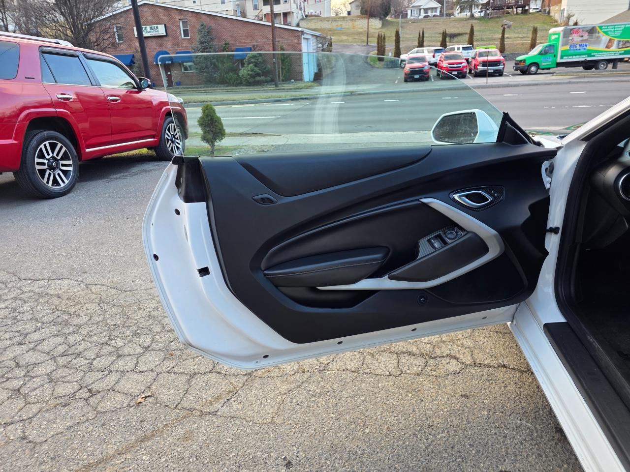 Chevrolet Camaro 2dr Cpe 1LT 2021