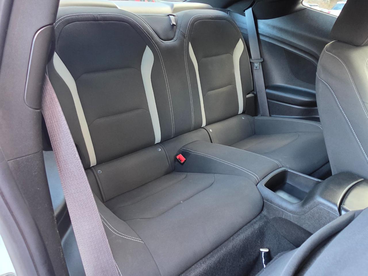 Chevrolet Camaro 2dr Cpe 1LT 2021