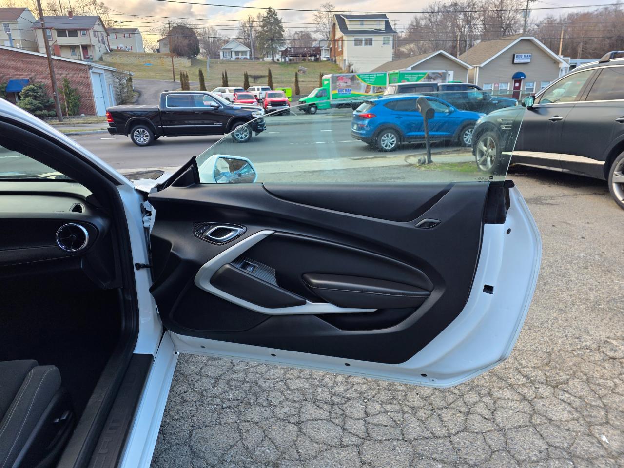 Chevrolet Camaro 2dr Cpe 1LT 2021